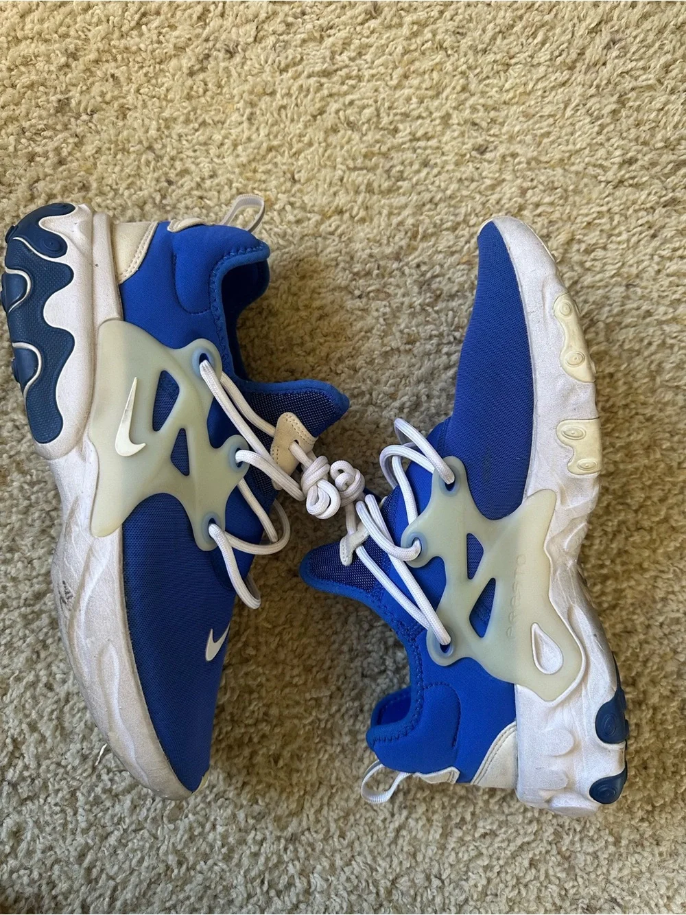 Nike Men’s Royal Blue and White Casual Sneakers